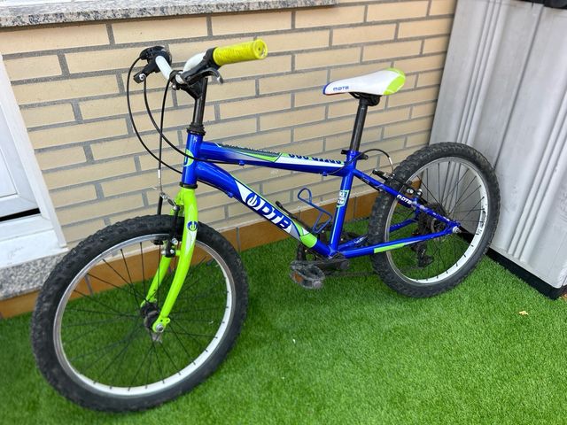 Bicicleta pequeña DTB