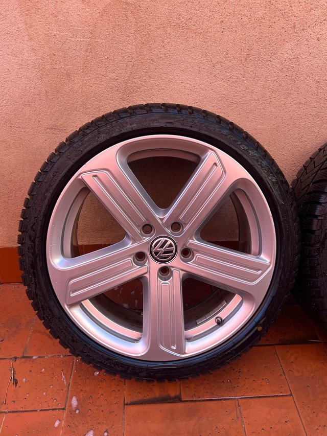 Llantas VW Cadiz 18”+Pirelli al 90%!!