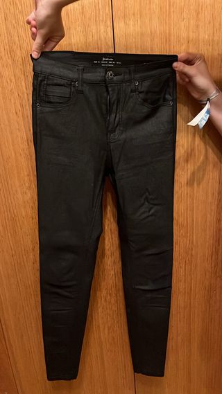 Pantalon ajustado cuero