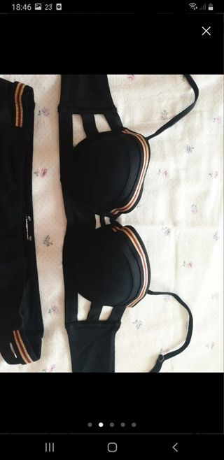 Bikinis 