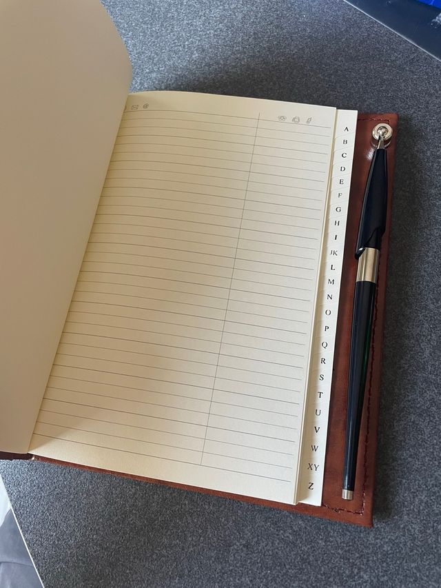 RUBRICA TELEFONICA  IN PELLE CON FREGIO ARGENTO