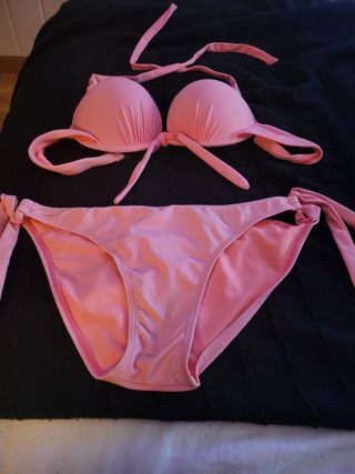 Bikini rosa chicle 
