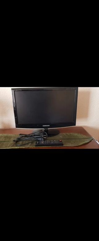 TV/Monitor Samsung 933HD 19"