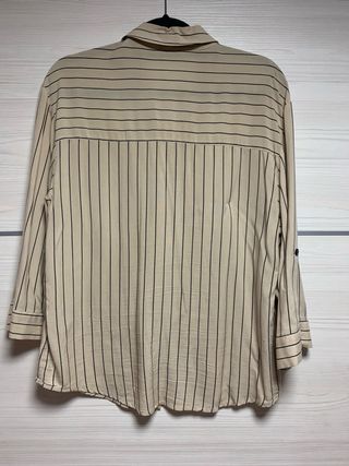 Camisa de rallas color beige de berskha talla M