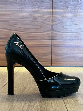 Zapatos tacón charol Miss Sixty