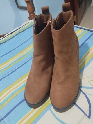 Botines Marrones Tacón, Talla 37.