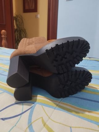 Botines Marrones Tacón, Talla 37.