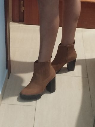 Botines Marrones Tacón, Talla 37.