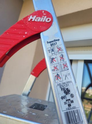 ESCALERA HAILO.