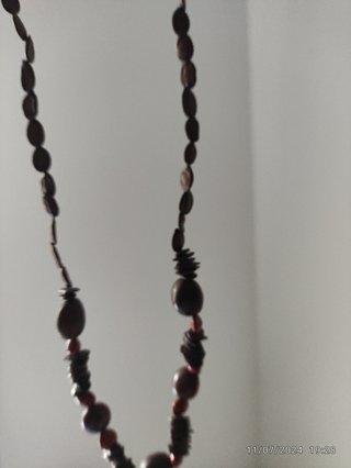 Gargantilla y collar .