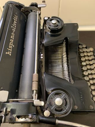 Maquina de escribir Hispano-Olivetti M40