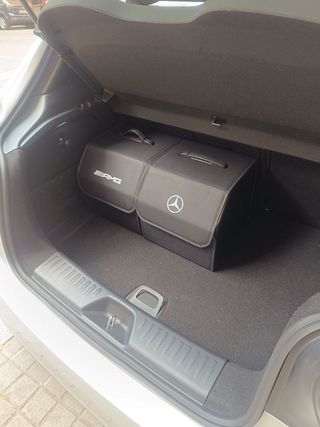 Caja de Almacenamiento maletero Mercedes Benz. 