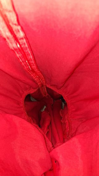 Mono rojo corto satén