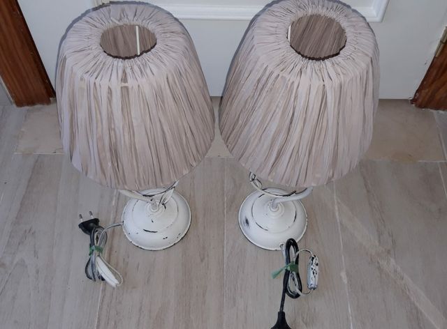 Pareja de lámparas para mesita de noche