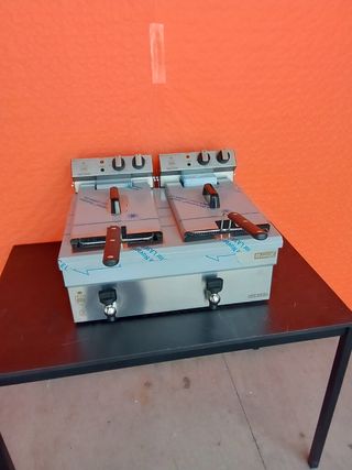 🔲 Freidora 10+10 Lts con Grifo - Romux