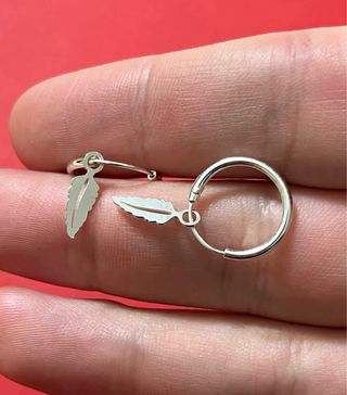 Pendientes Aro con Pluma De Plata De Ley 925