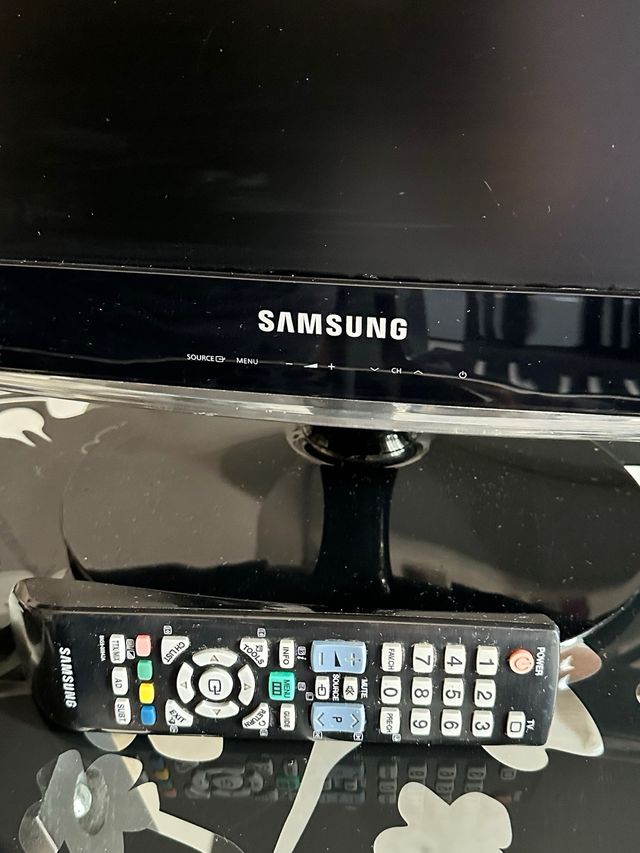 Tv Samsung B2230HD Nuovo!