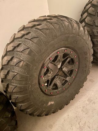llantas y gomas Can am maverick x3