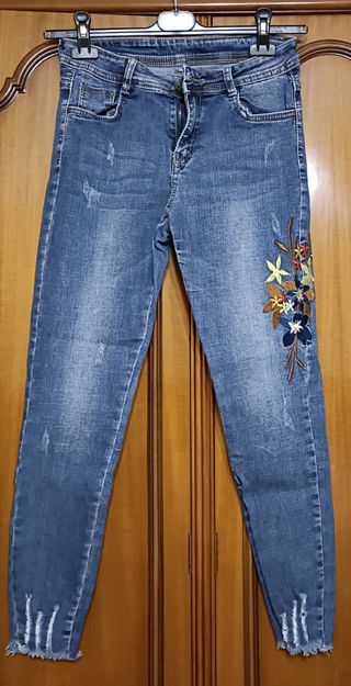 Pantalón vaquero elástico 