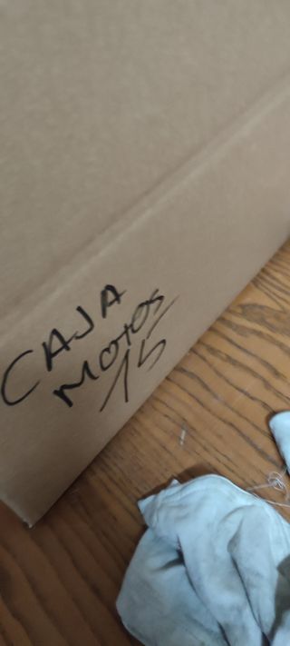 Tapa válvula escape Honda CR125R, 87-88