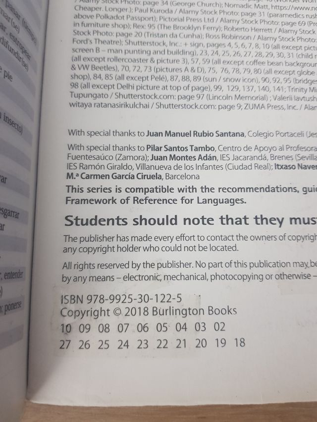 2 libros: Advantage Student's y workbook 2 Bach