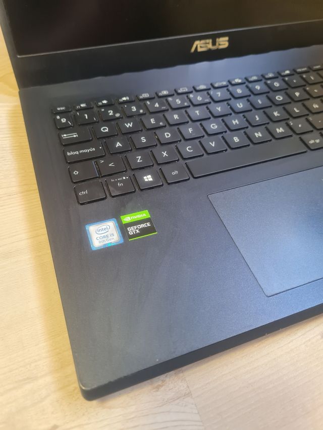 Portátil Asus X571GT-BQ597 