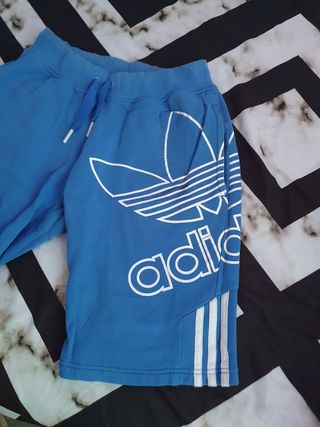 Pantalón y chaleco Adidas corto