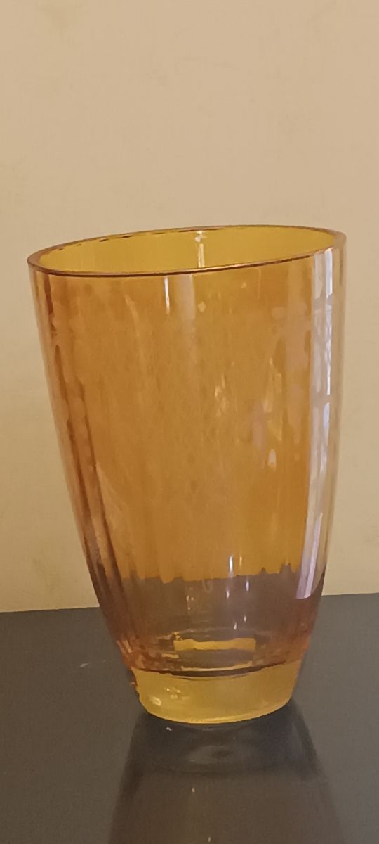 Vaso in vetro ambra