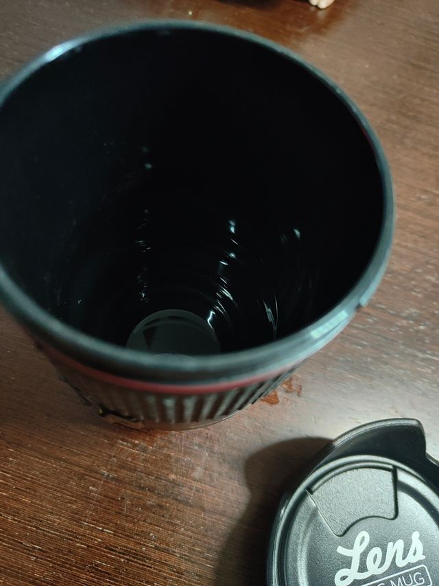 Taza con forma de objetivo