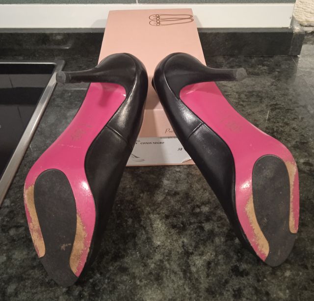 Zapatos salón Pretty Ballerinas. Número 38.