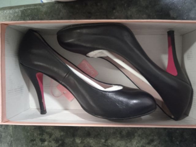 Zapatos salón Pretty Ballerinas. Número 38.