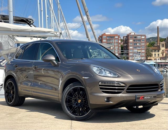 Porsche Cayenne 3.0 diesel, nacional, libro
