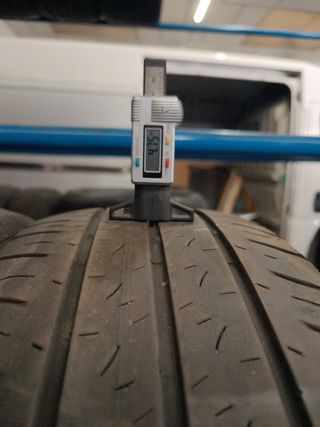 215/60R17C  109/107H Goodyear 