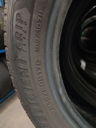 215/60R17C  109/107H Goodyear 
