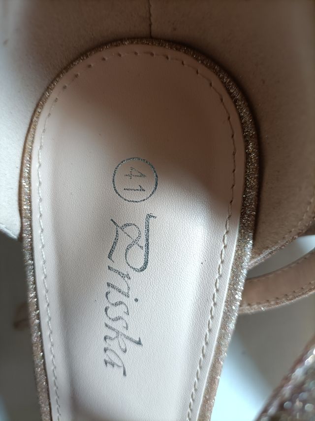 Sandalias con tacón