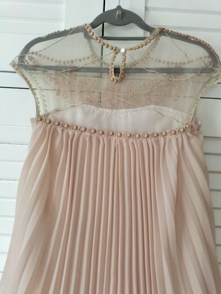 Vestido fiesta con bordado y abalorios 