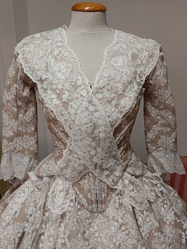 CHOLLO, traje de fallera COMPLETO