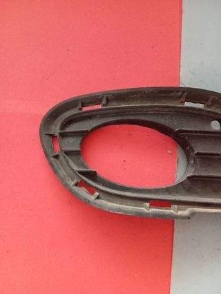 Rejilla niebla derecho MERCEDES CL