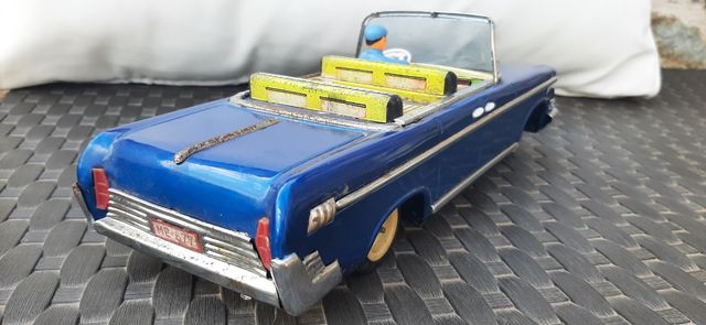 Modellino auto Lincon latta anni 50