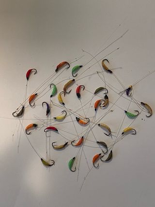 N.30 larve artificiali per pesca a mosca