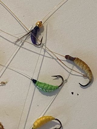 N.30 larve artificiali per pesca a mosca