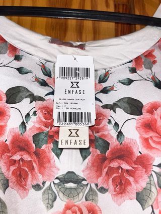 Blusa nova com etiqueta