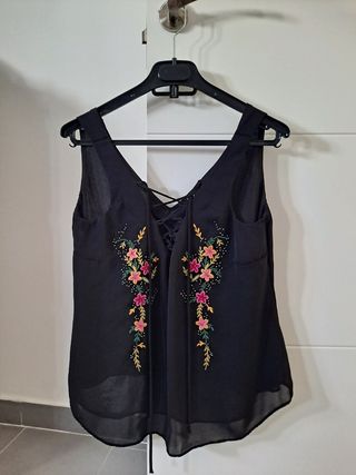 Blusa negra Stradivarius 