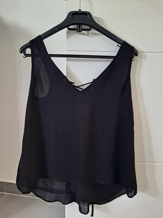Blusa negra Stradivarius 