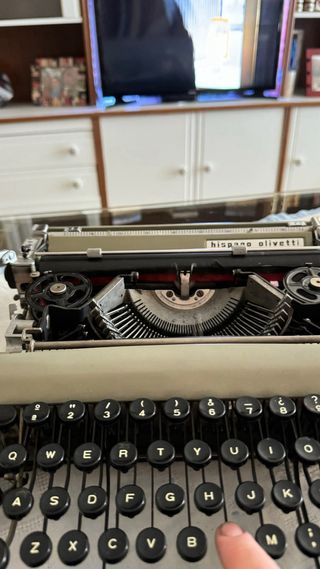 Maquina de escribir antigua