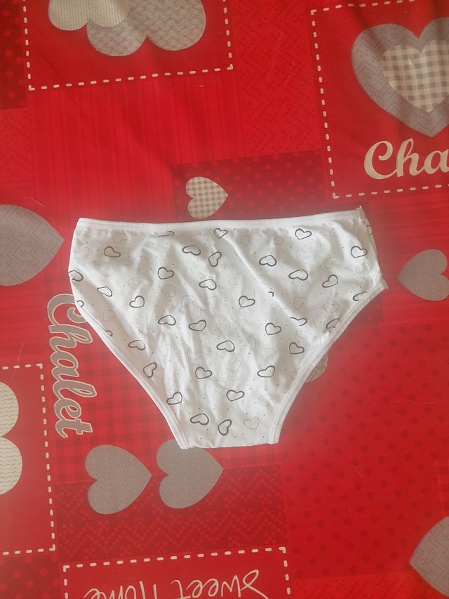 Mutandine donna taglia m mai indossate. Nuove.