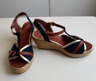 Zapatos mujer 37 piel y tacón cuña