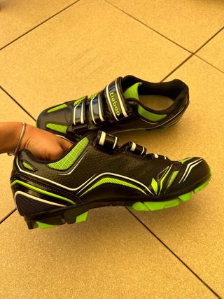Zapatillas Tibeao ciclismo calas