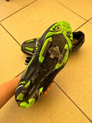 Zapatillas Tibeao ciclismo calas