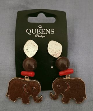 Pendientes largos de elefantes